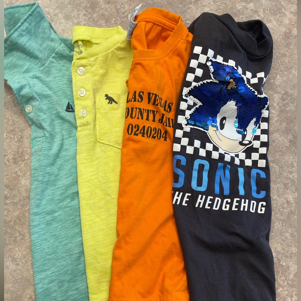Kids sonic the hedge hog T shirt with bundle
